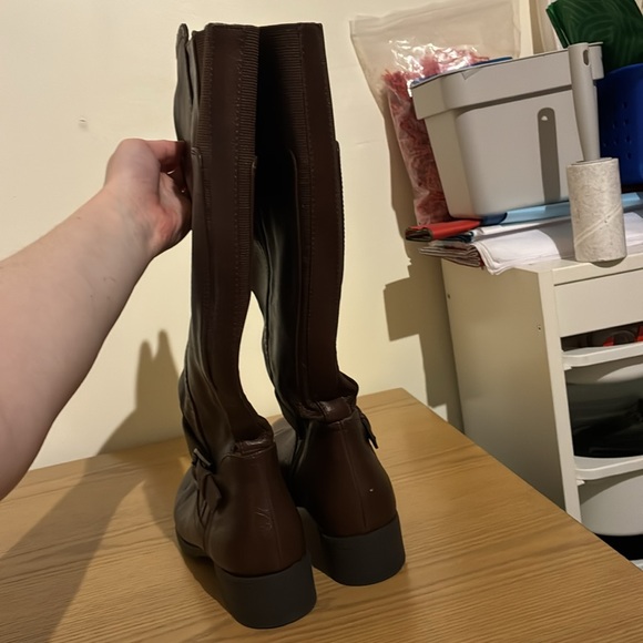 Croft & Barrow Brown Faux Leather Riding Boots - Women’s 10 - Picture 3 of 9